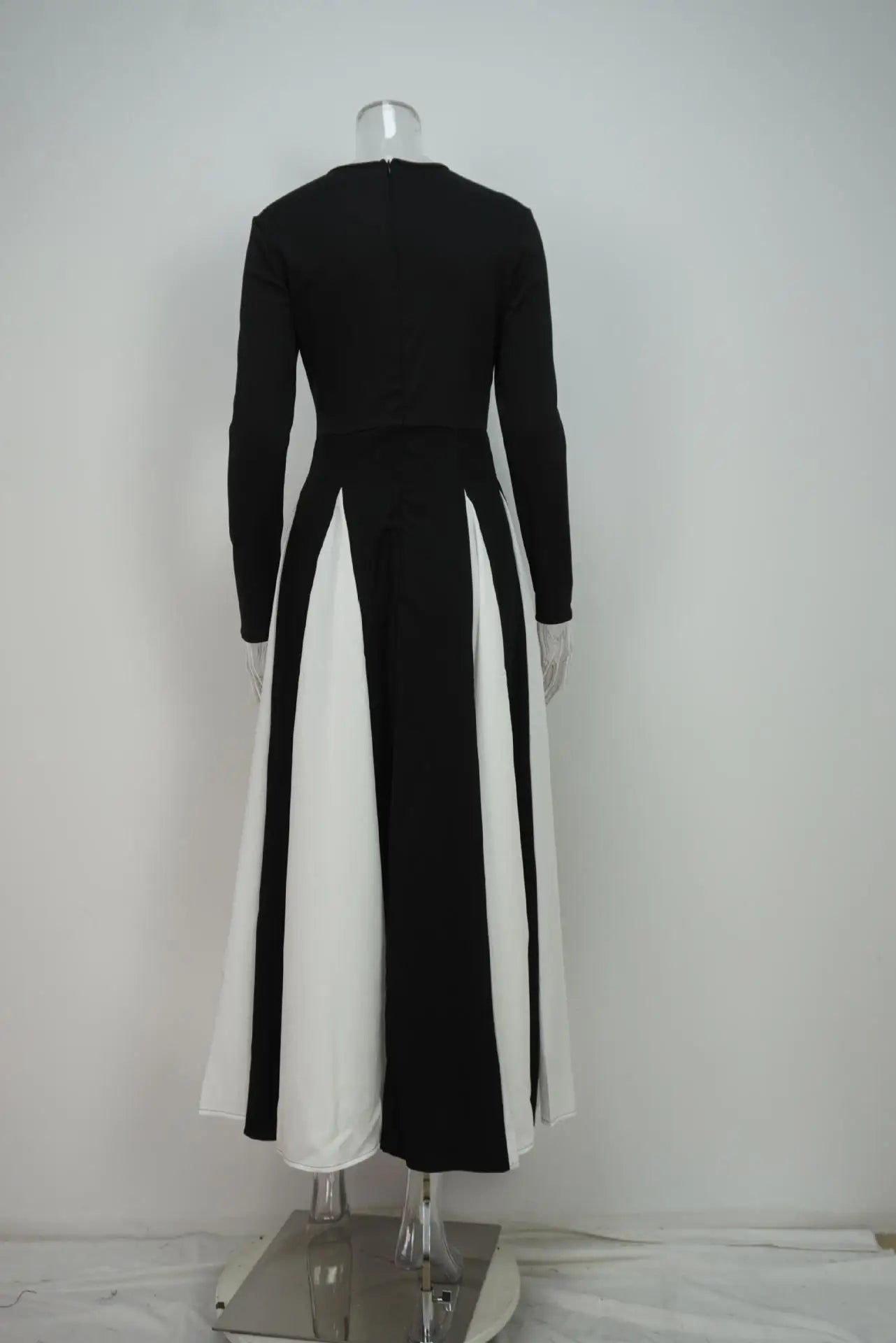 Elegant Color Block A-Line Knitted Bell Sleeve Dress