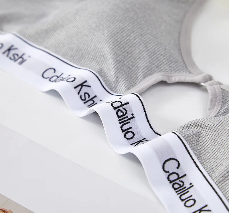 Fashionable Breathable Sports Bra And Panty Set Wireless Nylon Fabric Gathered Cup Fitness Underwear Short Style for Women