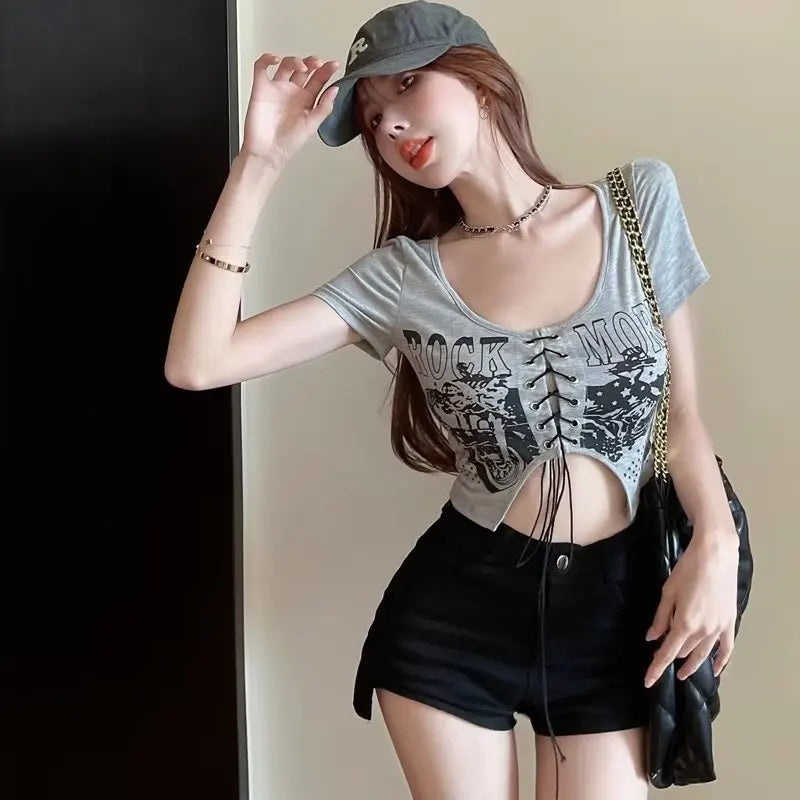 Unique Sweet And Spicy ort Sve T-irt Women's Faion Asymmetrical Slit Design Commute Sle round Ne ort Length