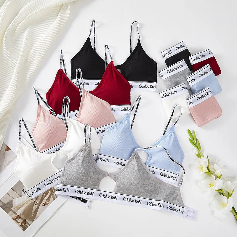 Fashionable Breathable Sports Bra And Panty Set Wireless Nylon Fabric Gathered Cup Fitness Underwear Short Style for Women