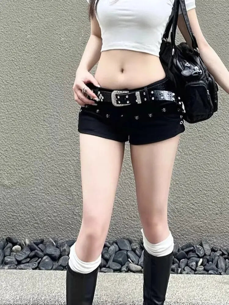 American Spice Girl Y2k Shorts Black 2025 Summer New Sexy Low Waist Hip Wrap Willow Nail Denim Super Shorts Women