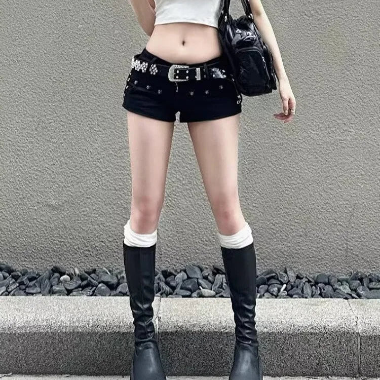 American Spice Girl Y2k Shorts Black 2025 Summer New Sexy Low Waist Hip Wrap Willow Nail Denim Super Shorts Women