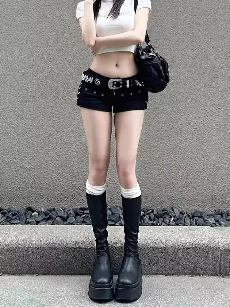 American Spice Girl Y2k Shorts Black 2025 Summer New Sexy Low Waist Hip Wrap Willow Nail Denim Super Shorts Women